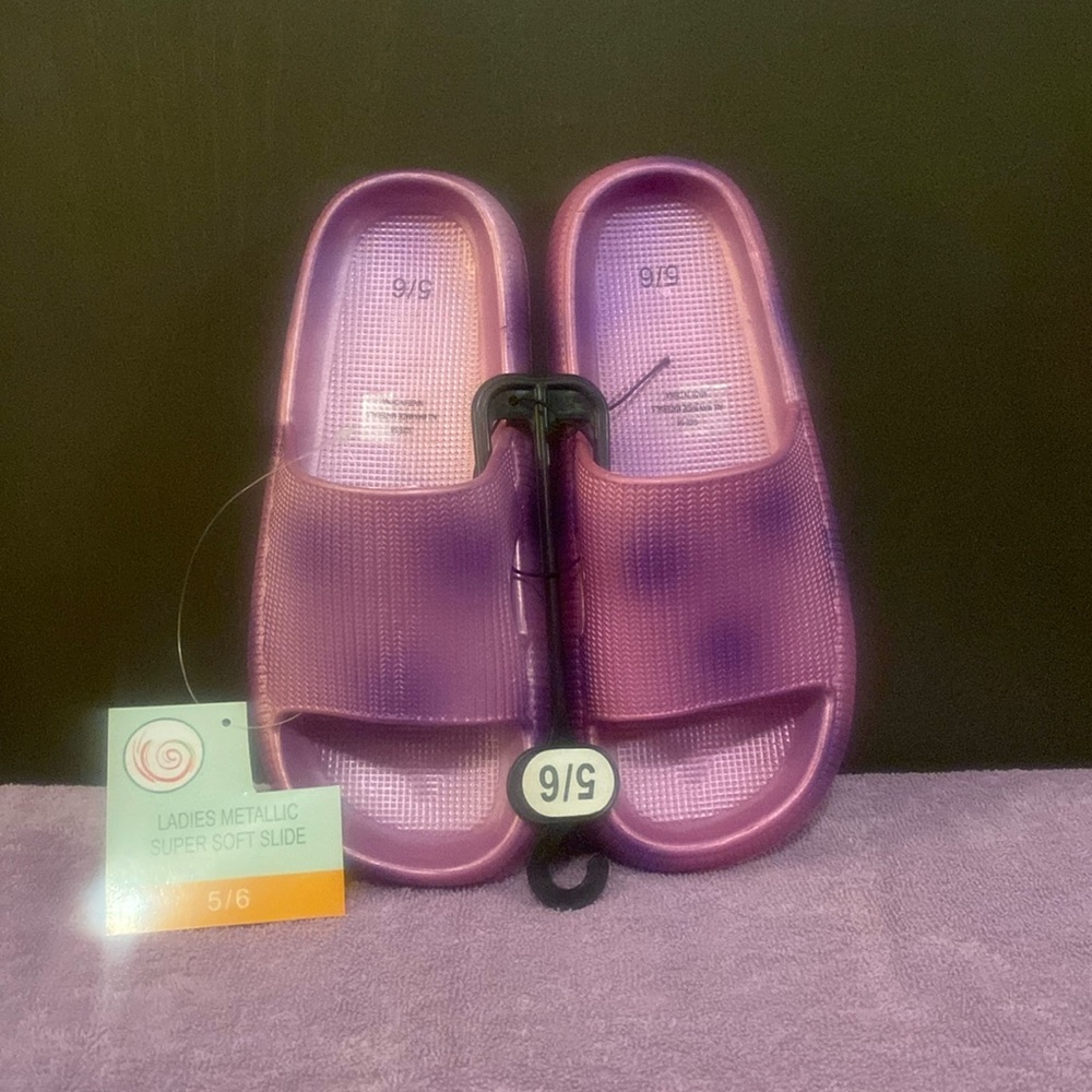 Metallic Slides